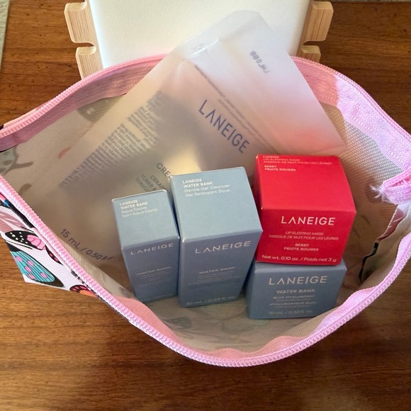 LANEIGE Next-Gen Hydration Collection 5 piece set (travel size) & Cosmetic Bag - Picture 7 of 10